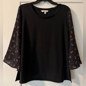 Pioneer woman black blouse with print sleeves NWT
